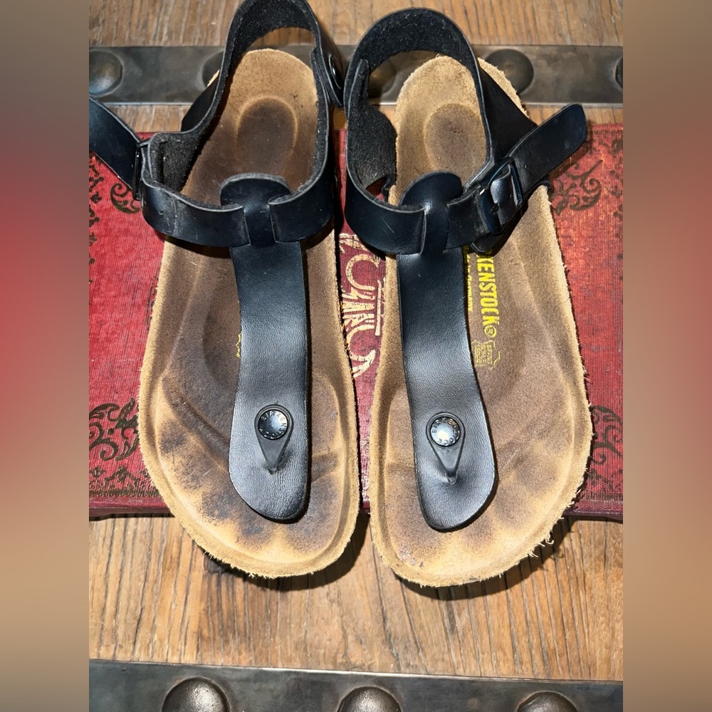 Birkenstock Black Leather Sandals with Brown Footbed size 39 (8.5-9)